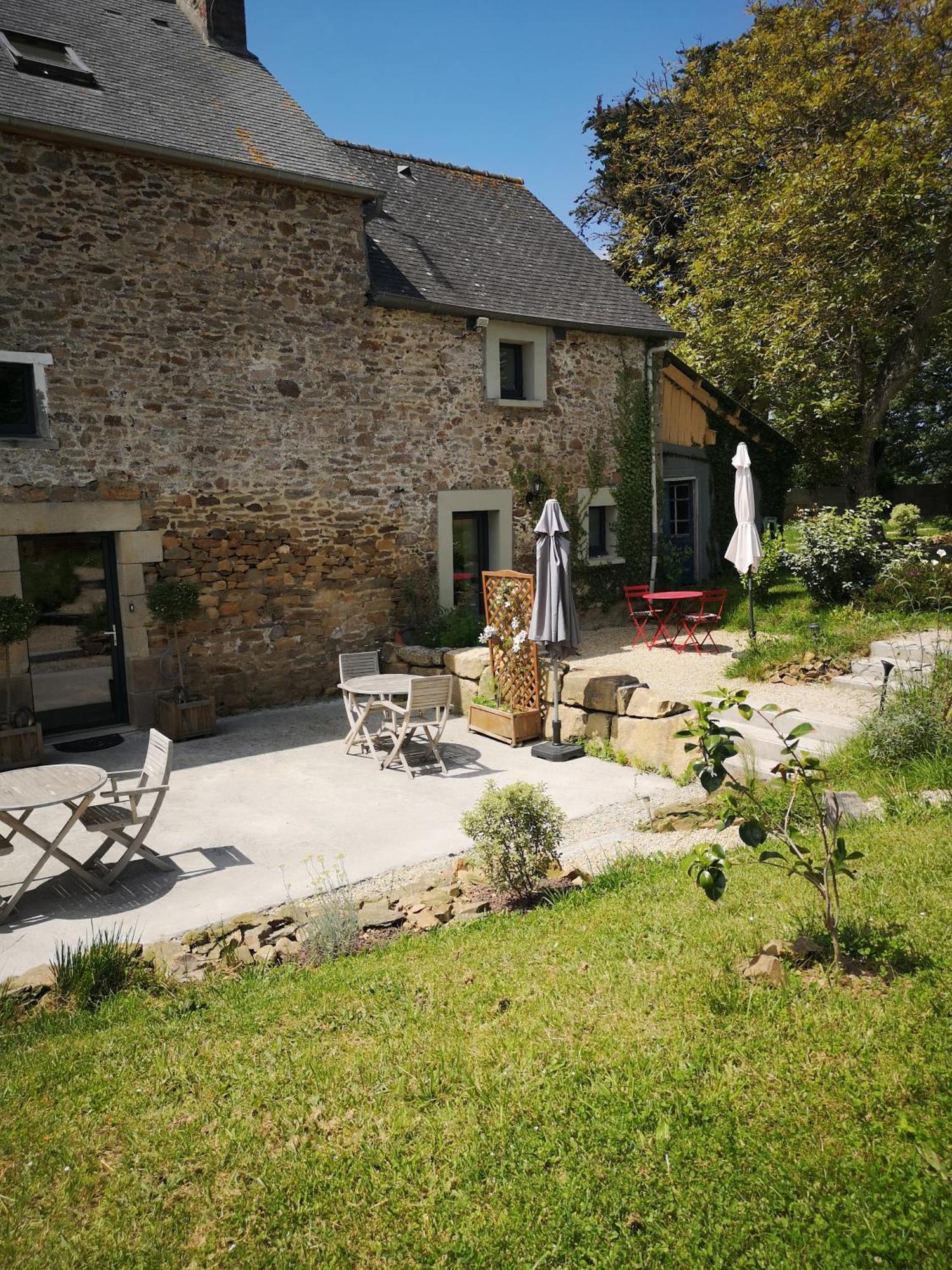 Pleslin-Trigavou Au Gray Du Temps Suspendu Bed & Breakfast エクステリア 写真